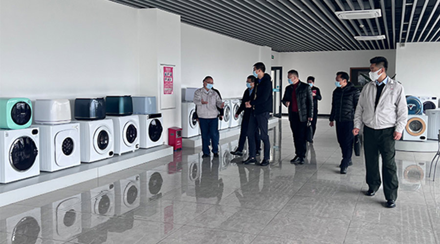 分享交流！鶴山市領(lǐng)導(dǎo)以及書(shū)記一同到訪金環(huán)電器