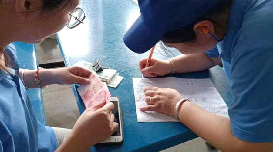 情系職工！金環(huán)電器為員工發(fā)放中秋暖心福利